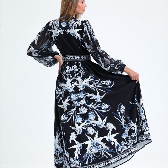 Beautiful dress - Picture 5 of 8